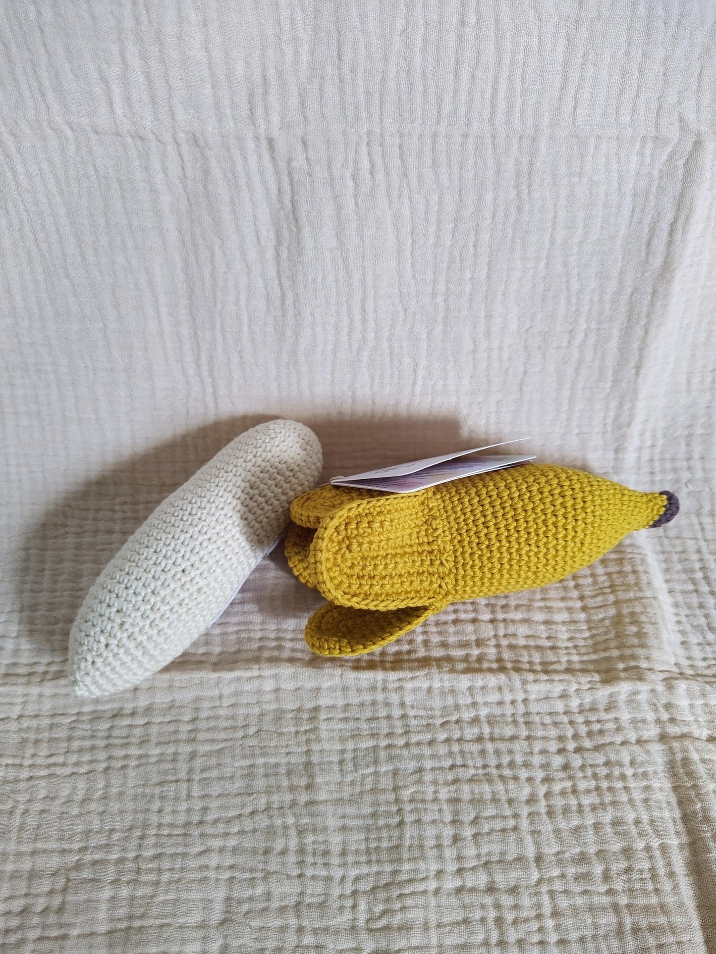 MyuM Rassel Banane und weitere Rassel bei kippie.shop