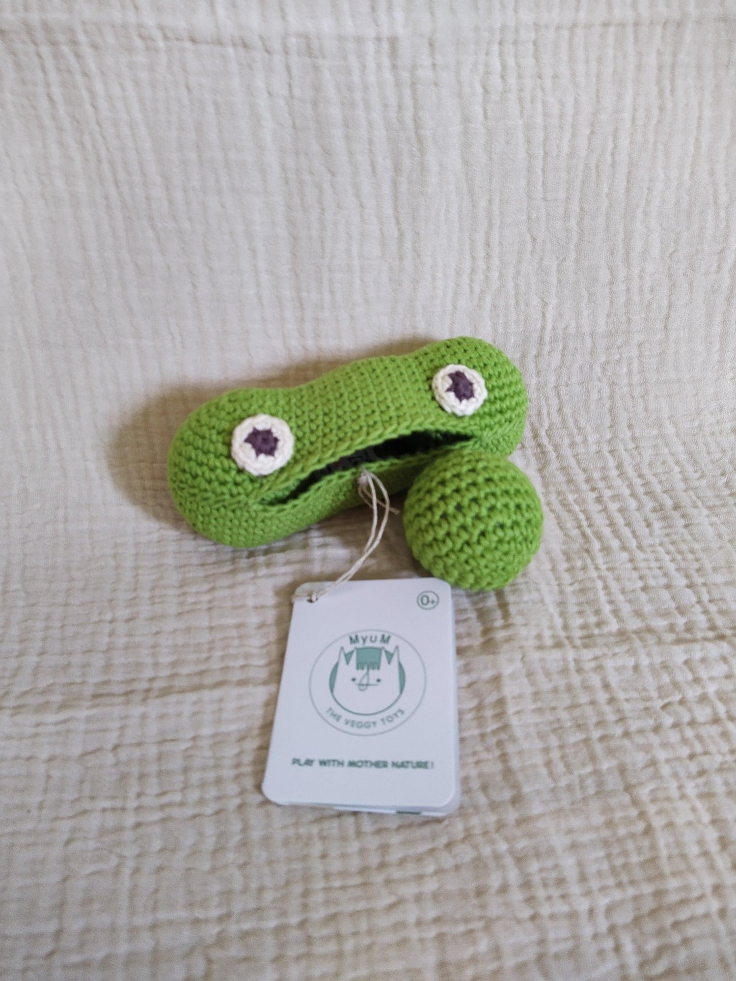 MyuM Rassel Pia, die grüne Erbsenschote und weitere Rassel bei kippie.shop