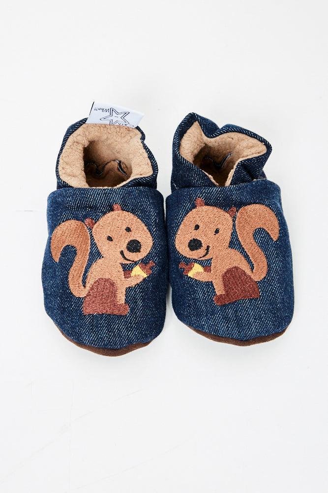 CathWho Upcycling-Jeans-Puschen – Eichhörnchen und weitere Kinderschuhe bei kippie.shop