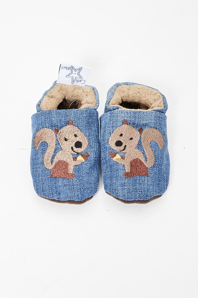 CathWho Upcycling-Jeans-Puschen – Eichhörnchen und weitere Kinderschuhe bei kippie.shop