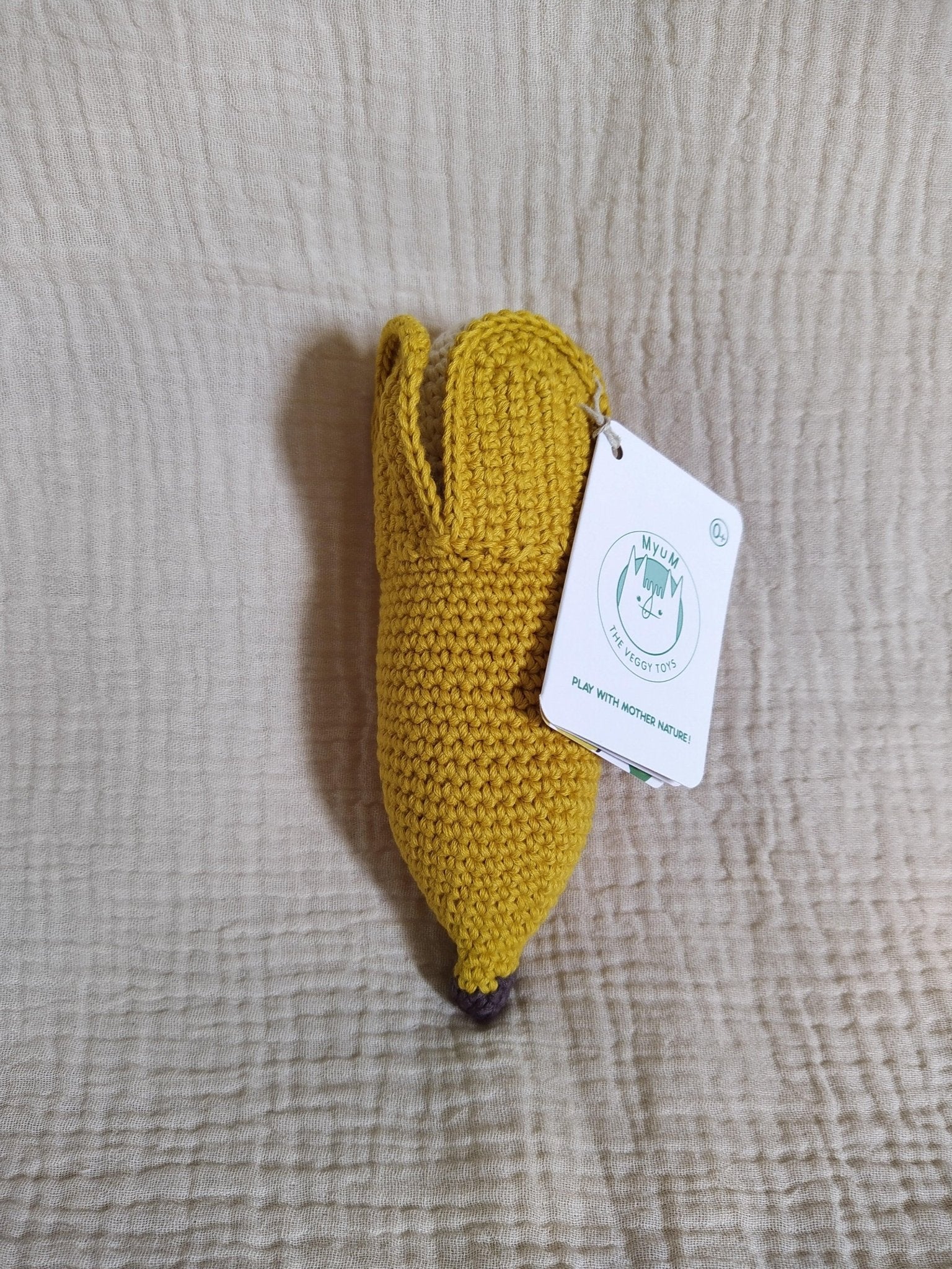 MyuM Rassel Banane und weitere Rassel bei kippie.shop